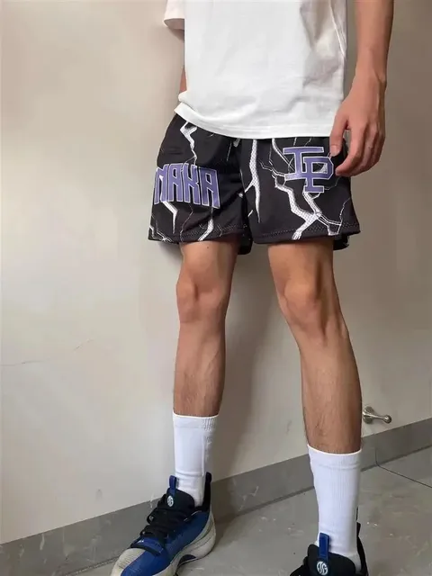 咖啡色
