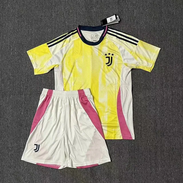 Adidas × Juventus jerseys