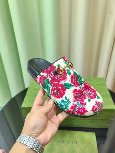 Gucci sandals slippers Floral Canvas