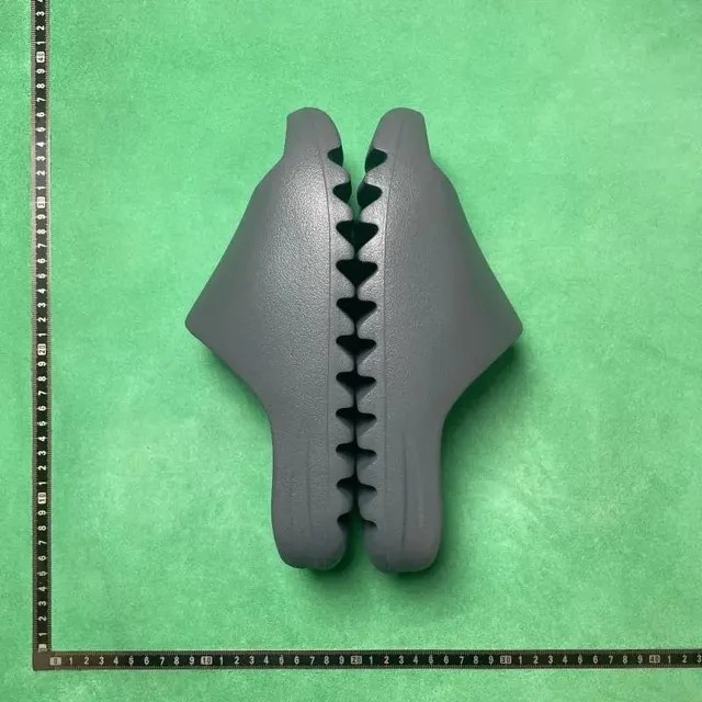 Yeezy Foam Runner Onyx