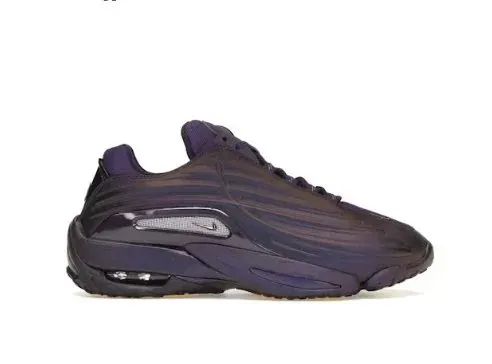 Yeezy 700 Wave Runner