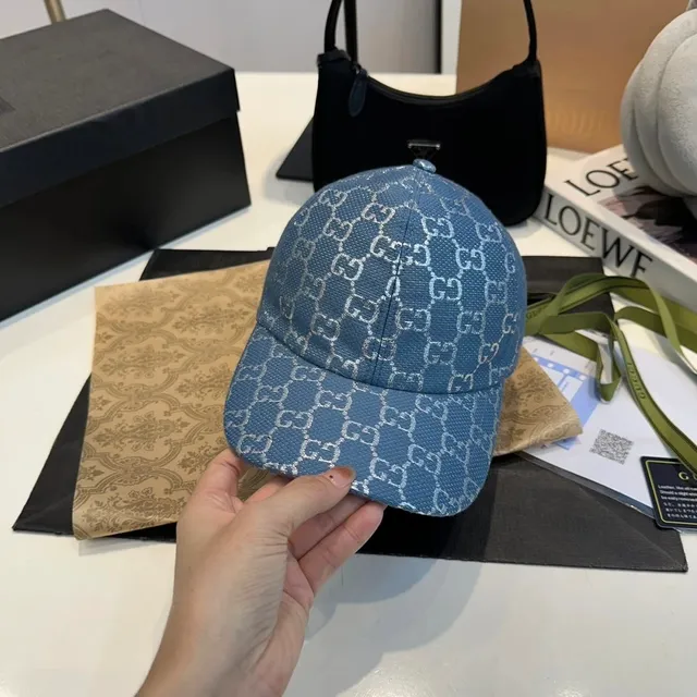 Gucci GG Supreme Cap Blue Monogram