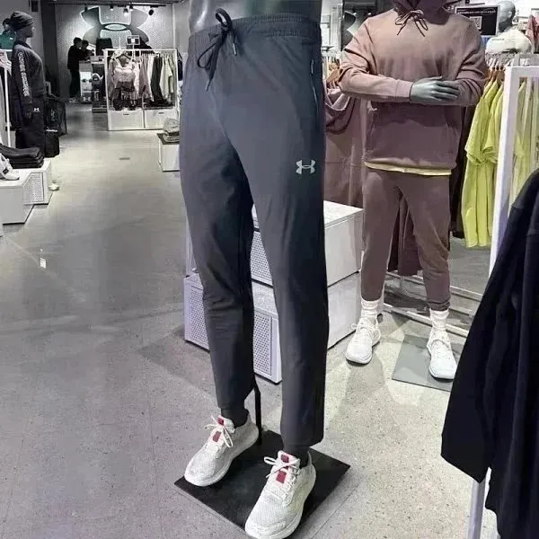Under Armour Track Pants Logo Detail