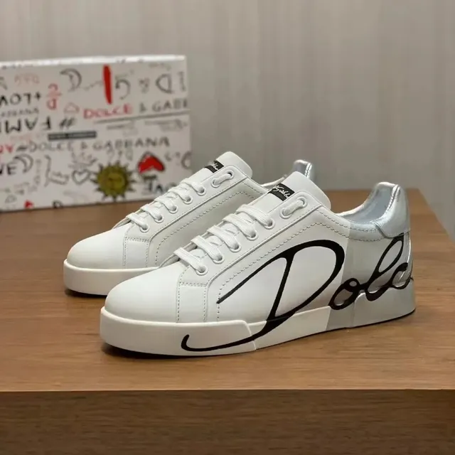 Dolce & Gabbana Sneaker Signature Logo