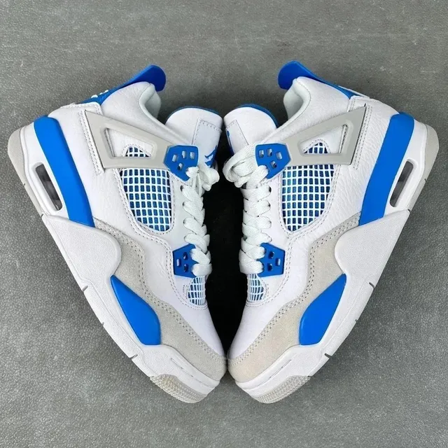 Military Blue(2024)