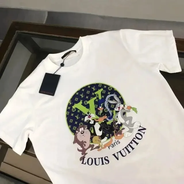 Louis Vuitton T-Shirt Looney Tunes Print