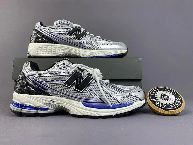 New Balance 2002R Silver Blue