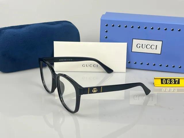 Gucci GG0637 Gold Logo Detail