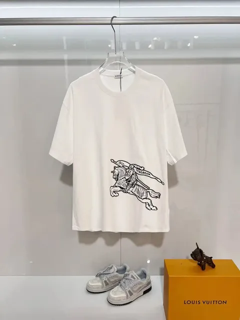 Burberry Equestrian Knight Tee