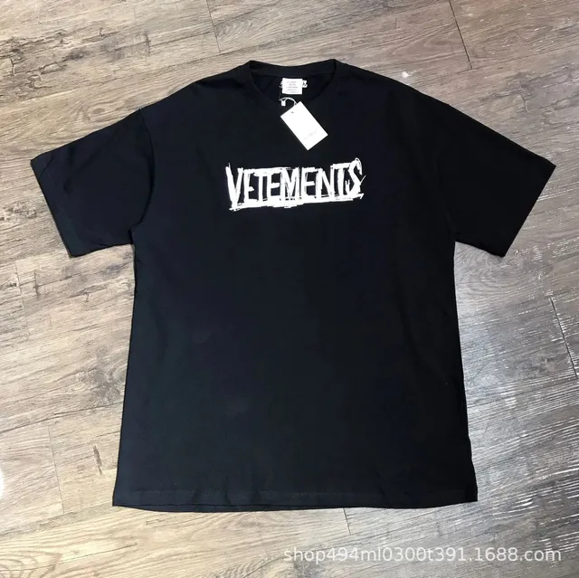 Vetements Logo Tee Distressed Logo