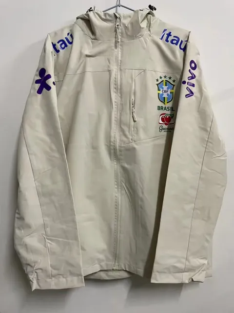 Brazilian windbreaker white