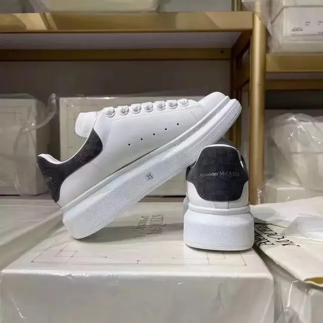 Alexander McQueen Oversized Sneaker White Black Croc-Embossed