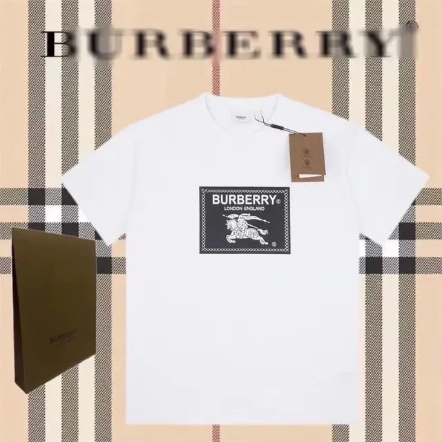 Burberry Logo Print T-Shirt Equestrian Knight