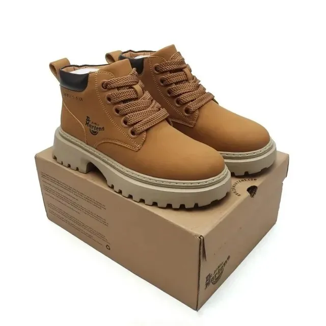 Dr. Martens Combat Boot Wheat