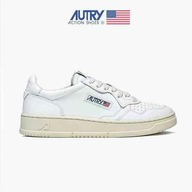 Autry Medalist Low White with Cream Sole