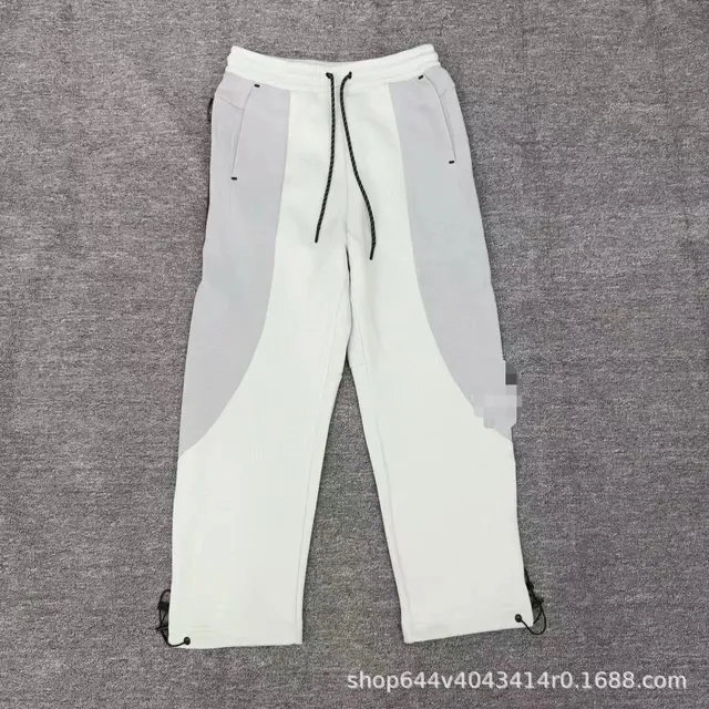 白色裤子