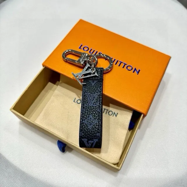 Louis Vuitton LV Key Holder Monogram Empreinte