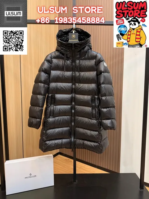 Moncler Puffer Coat Long Hooded