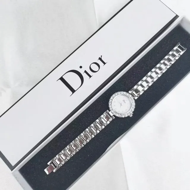 DIOR