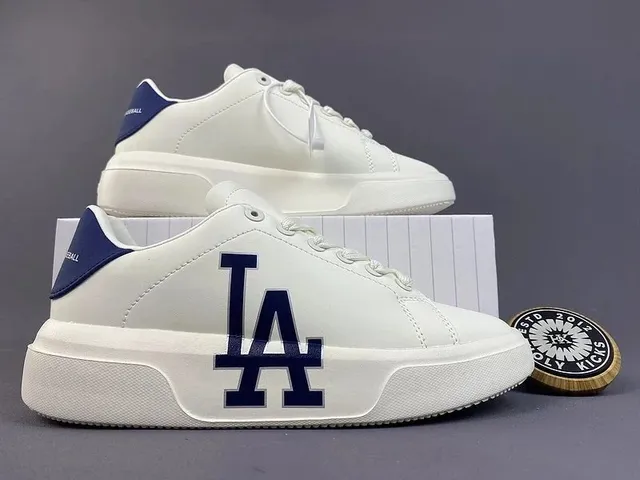 MLB LA Dodgers Sneaker White Navy Logo