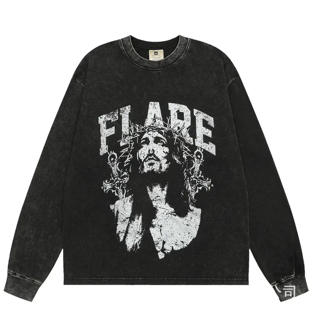 Long-Sleeve Tee Flare Graphic