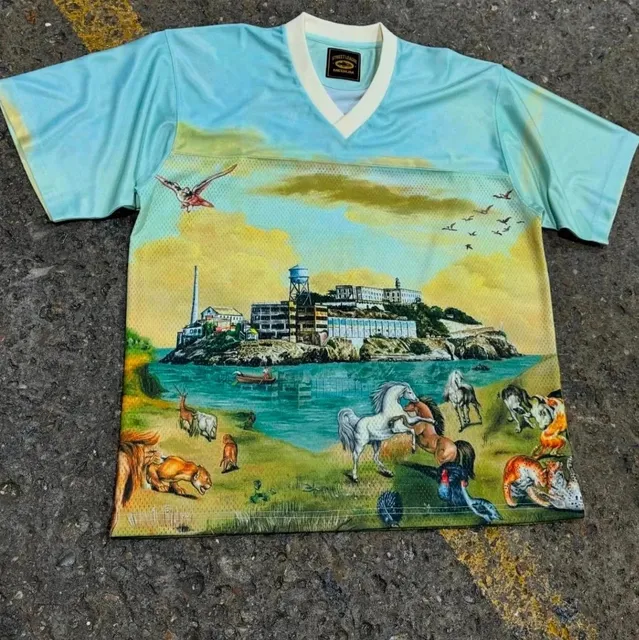 Corteiz V-Neck Mesh Jersey Alcatraz Wildlife Print