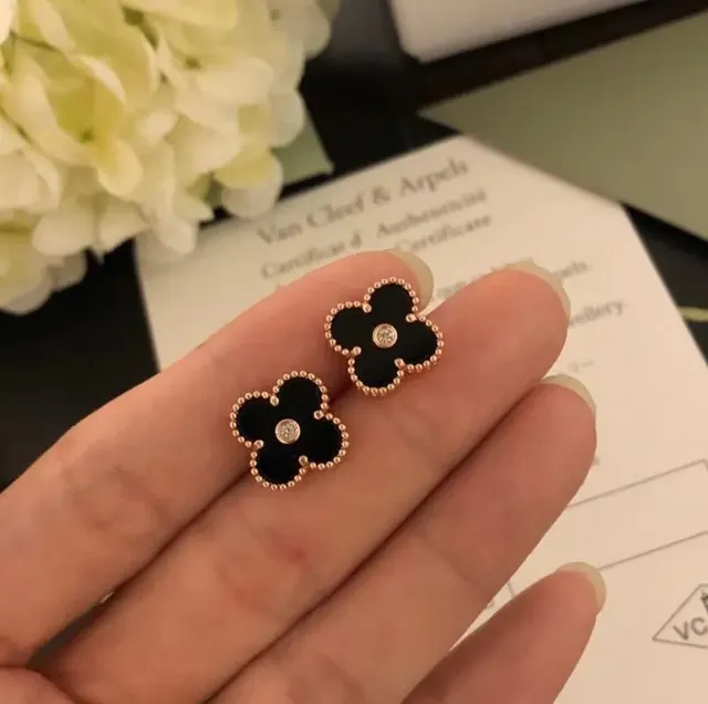 Van Cleef & Arpels Alhambra Earrings Four-Leaf Clover with Diamond