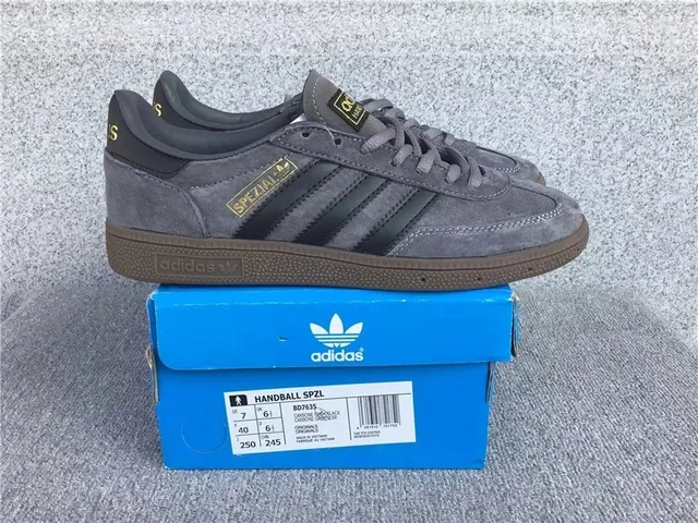 Adidas Samba Carbon Brown