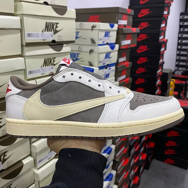 AJ1白棕倒钩低帮