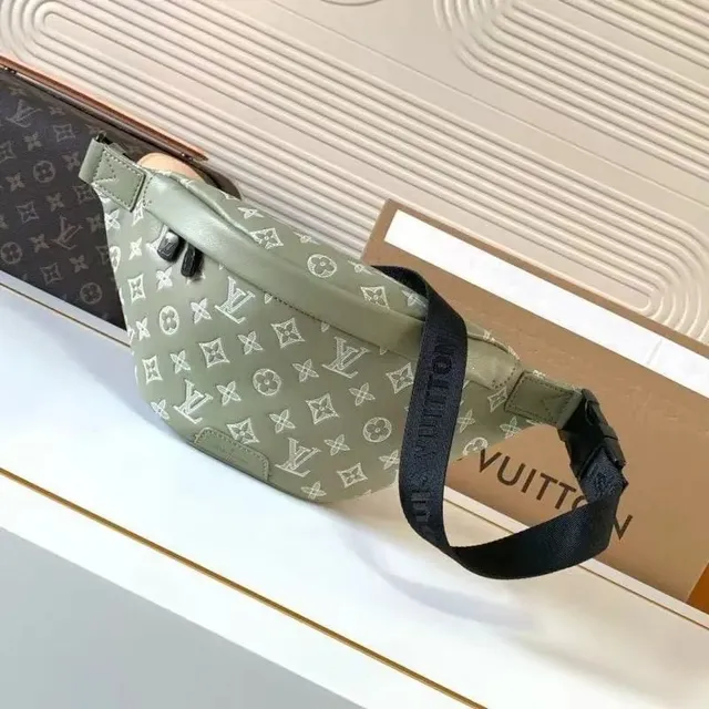 Louis Vuitton Belt Bag Monogram Eclipse