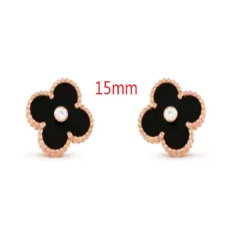 Van Cleef & Arpels Alhambra Earring Onyx and Pearl