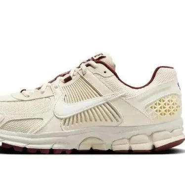 Nike Air Max Plus Light Bone/Burgundy