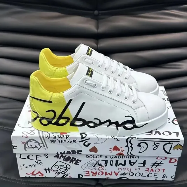 Dolce & Gabbana Sneaker Graffiti Logo