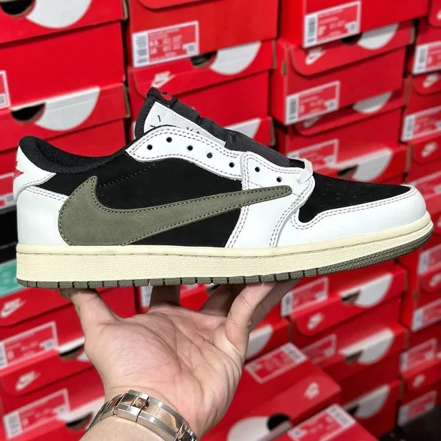 Air Jordan 1 Low Off-White 'Mocha'
