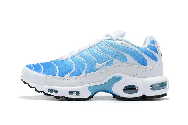 Sneaker Club