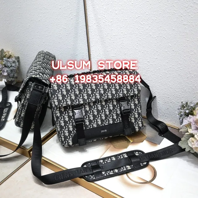 Dior B22 Messenger Bag Oblique Print