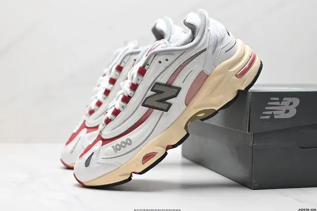 New Balance 1000
