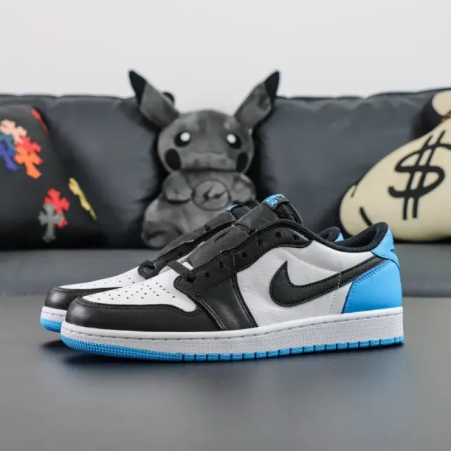 AJ1黑白蓝 CZ0790-104