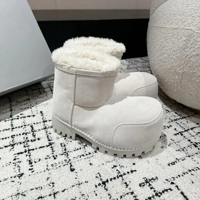 Platform Snow Boot Shearling-Lined