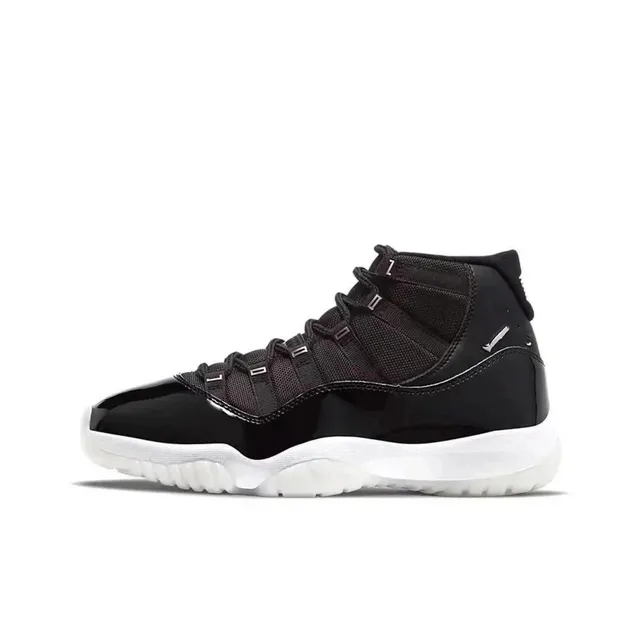 Air Jordan 11 Concord