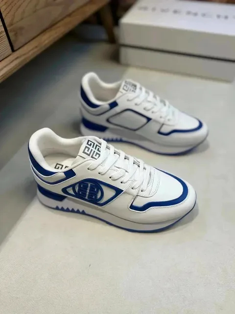 Givenchy GV-3 Sneaker Logo Panel