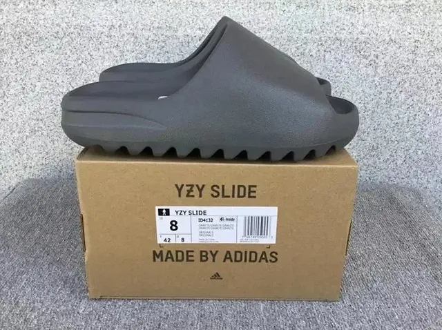 Yeezy Slide