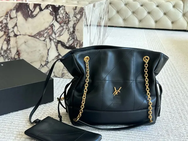Saint Laurent Niki Bag Quilted Leather