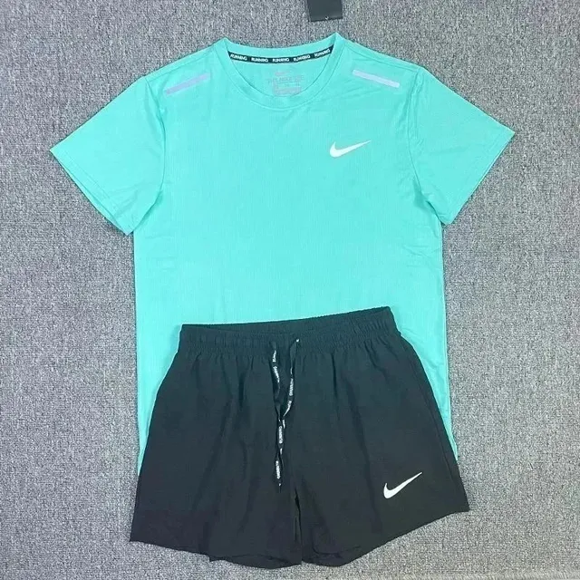 Nike Tech Fleece Set