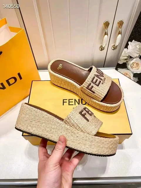 Fendi Platform Slide Raffia Logo Strap
