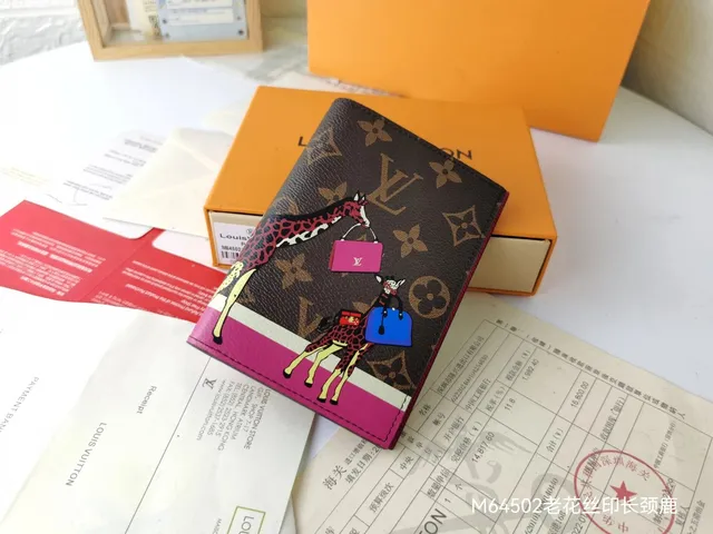Louis Vuitton Giraffe Print Wallet Multicolor Giraffe Appliqué