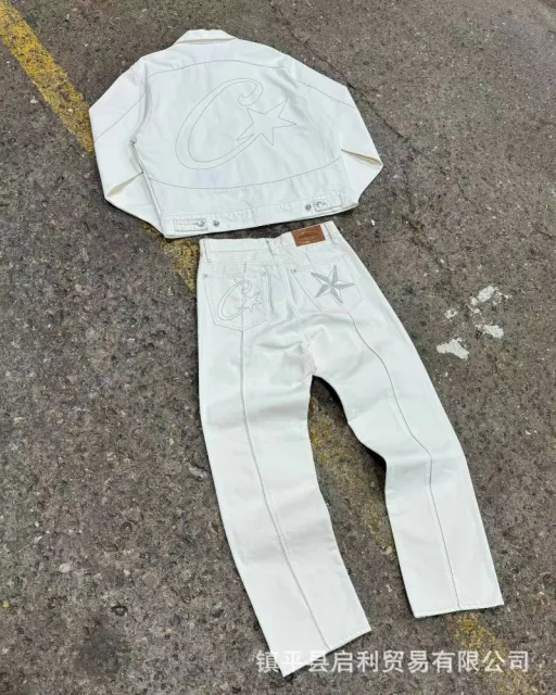 白色套装