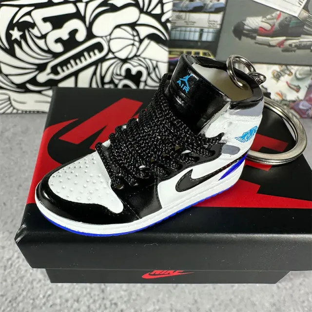 145. white and black hook + box