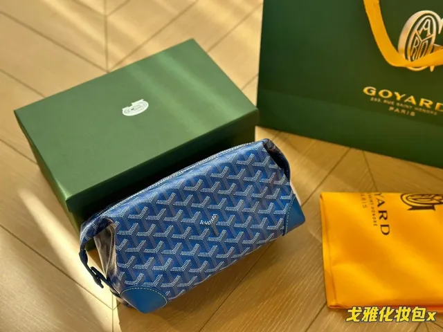 Goyard Cosmetic Pouch Blue Goyardine Canvas