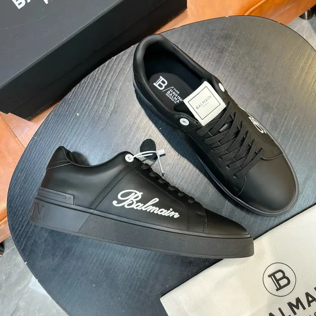 Balmain Low-Top Sneaker Script Logo